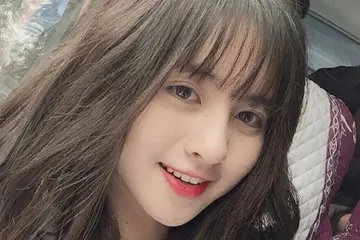 KIỂU TÓC CHO KHUÔN MẶT TRÁI XOAN